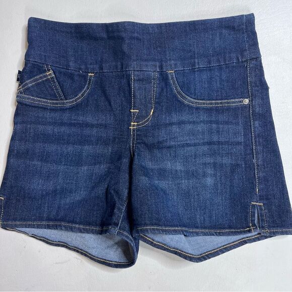 Rock & Republic Style “Fever”Slip On Blue Jean Shorts Mid-Thigh Cuffed - Picture 1 of 4